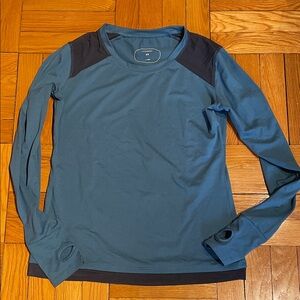Oiselle Long sleeve top with black mesh windows - blue/black - size 8
